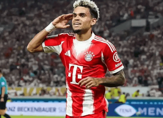 4:3！德甲巨人慧眼识珠，2大强援绝境爆发，拜仁胜宿敌挺进欧冠四强！